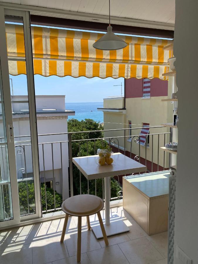 Residence Villa Ombrosa Spotorno Exterior photo