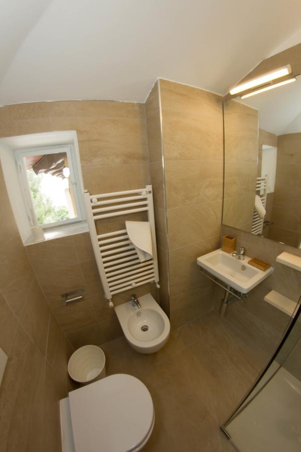 Residence Villa Ombrosa Spotorno Exterior photo